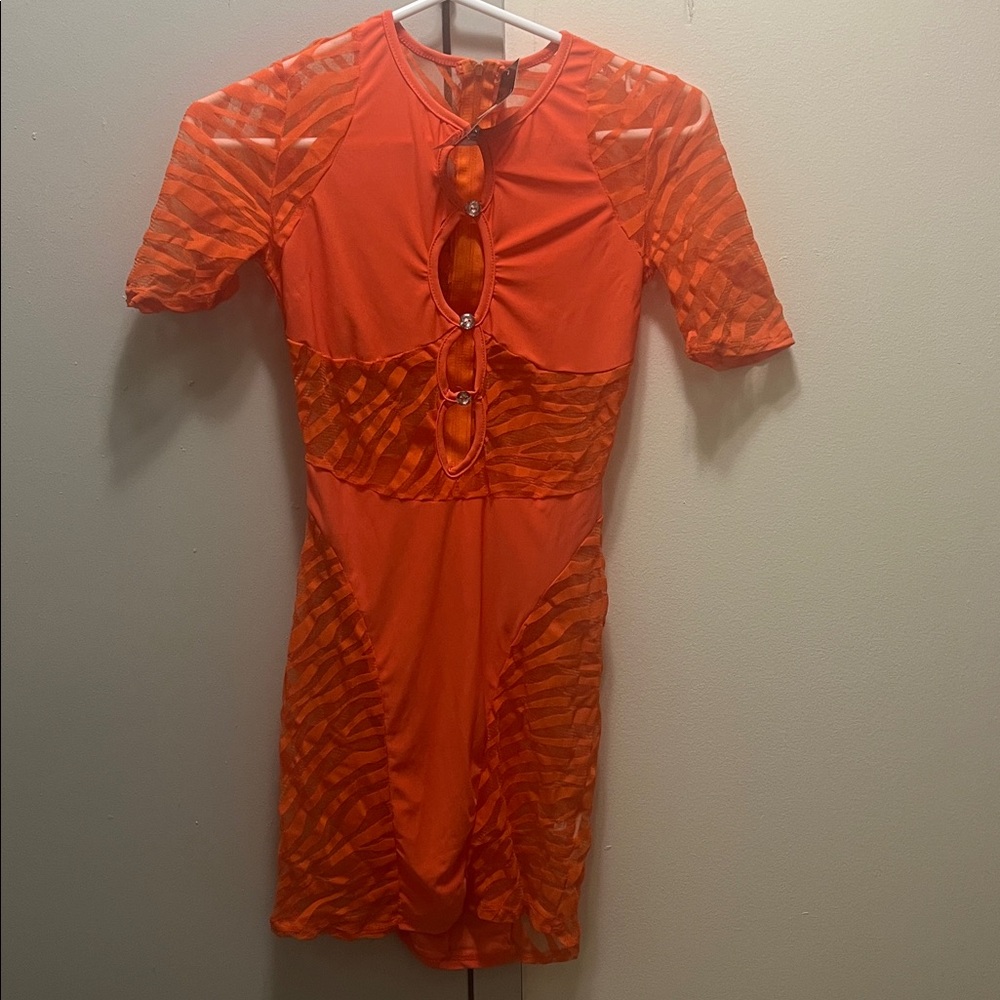 Posh by V Orange Cut-Out Short Sleeve Dress - Picture 5 of 8